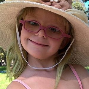 Meet your Posher, Ellen